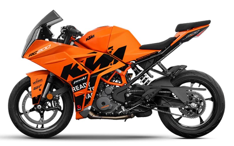 KTM -RC200 BS6 on rent in Bangalore